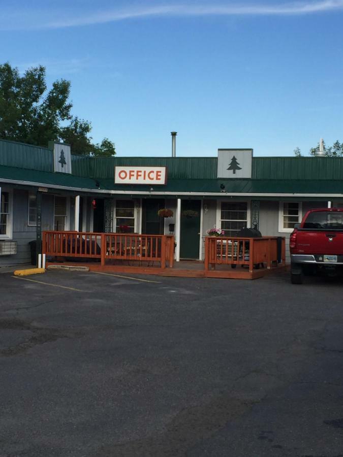 Jack Pine Motel Riverton Zewnętrze zdjęcie